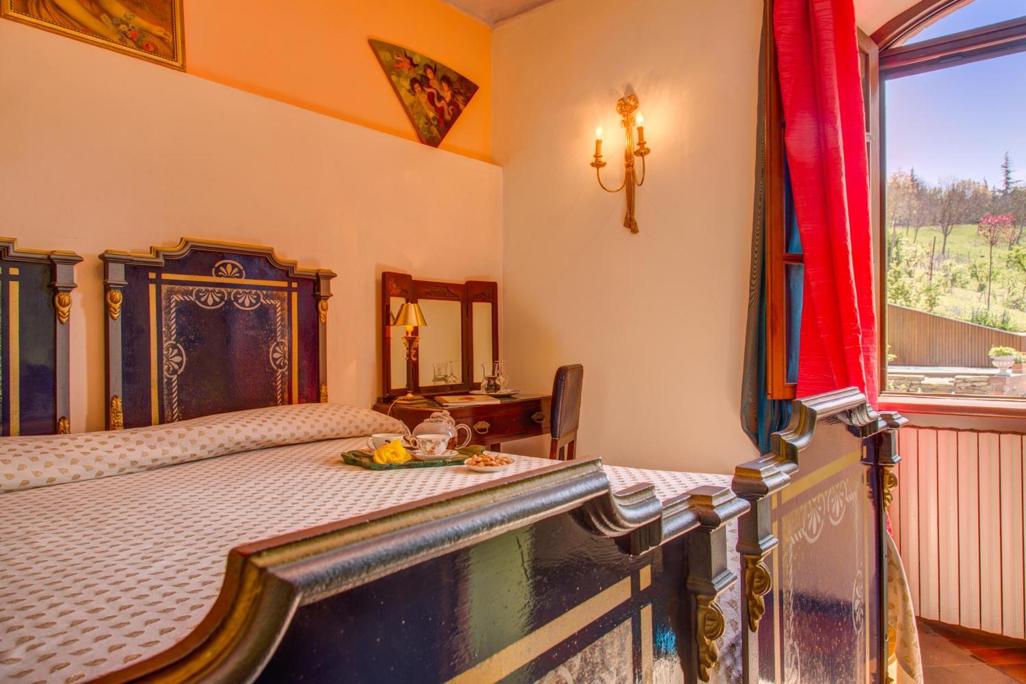 Villa La Favorita Alba  Phòng bức ảnh