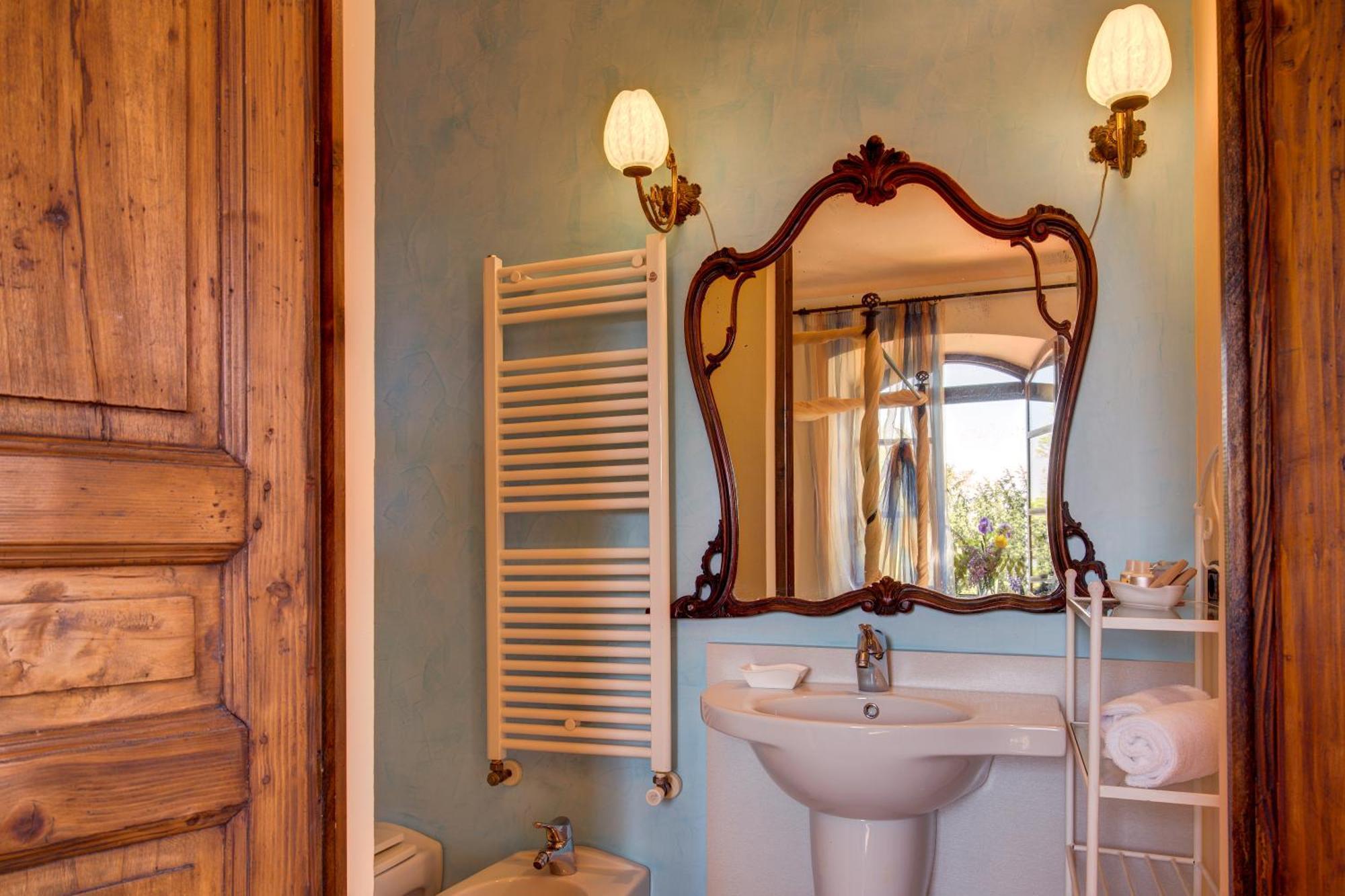 Villa La Favorita Alba  Phòng bức ảnh